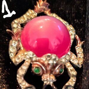 lot of vintage brooches pins